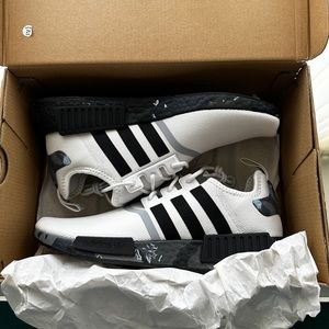 Adidas NMD R1- Size 9.